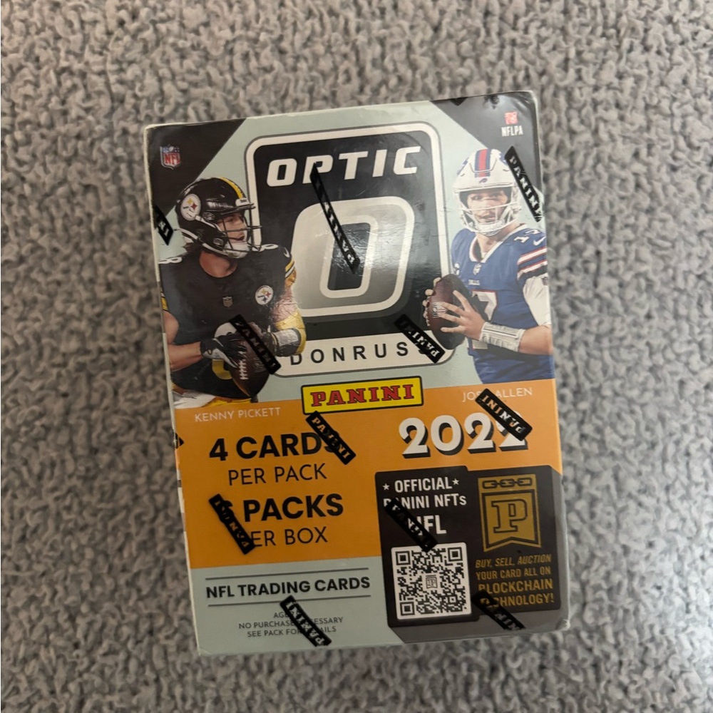 Panini NFL Trading Cards 2022